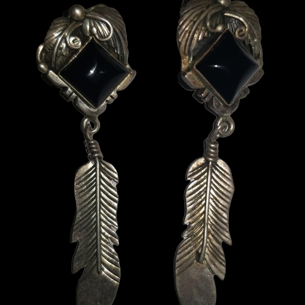Vintage Navajo Native American Silver and Onyx Feather Pierced Earrings